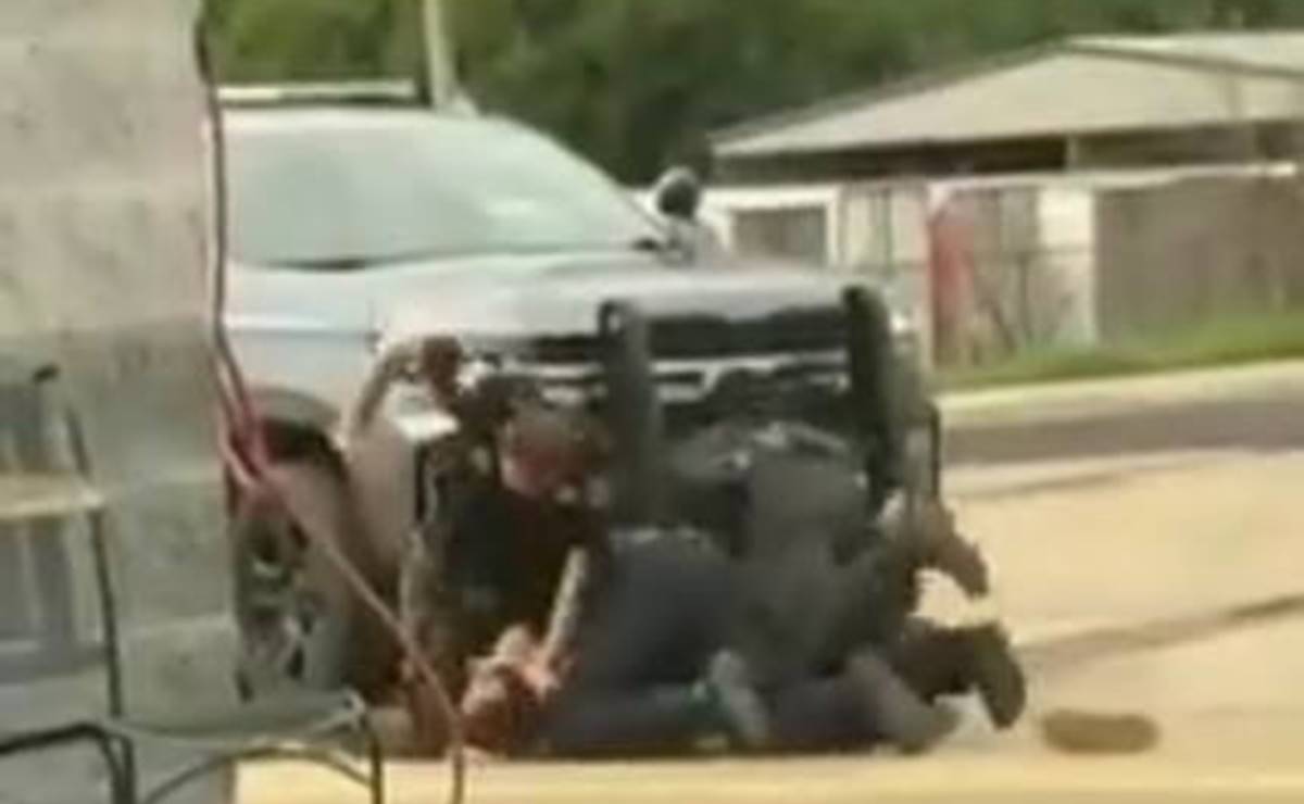 Video. Policías golpean brutalmente a hombre durante arresto en Arkansas