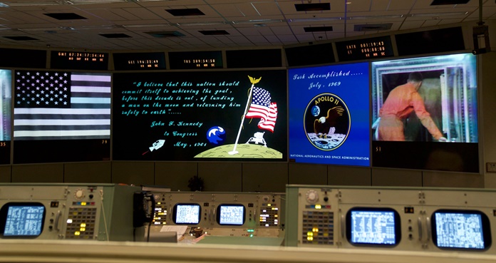 NASA, Centro de Control de la Misión Apollo 11, Apollo 11, Centro Espacial Johnson,
