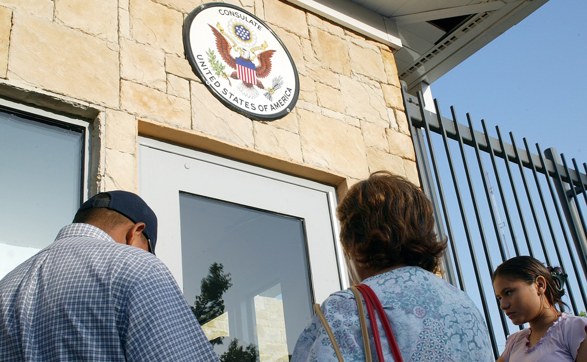 Consulado de Nuevo Laredo suspende citas de visa tras balaceras