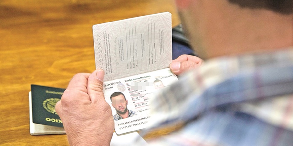 Reanudan trámites de pasaporte mexicano