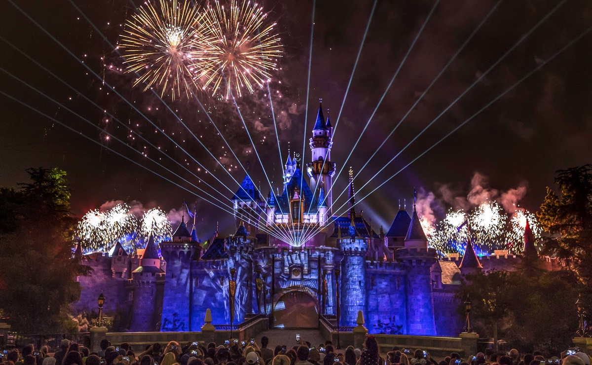 Disneyland Forever regresa a Disneyland Resort para asombrarte (FOTOS)