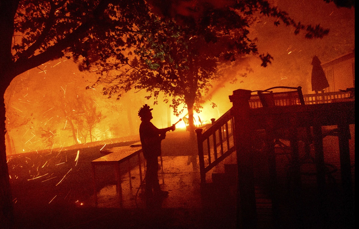 Incendios en California. Seis muertos y casi 200 mil evacuados