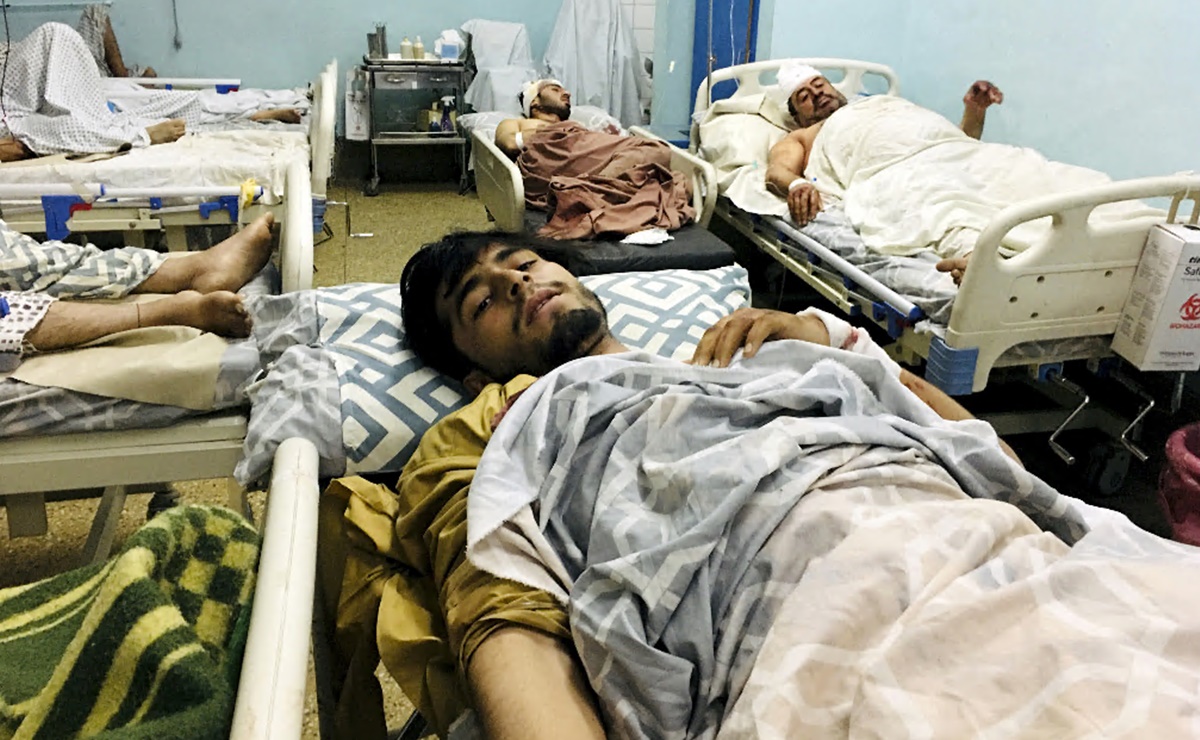 Suman 60 muertos por doble atentado del Estado Islámico en Kabul