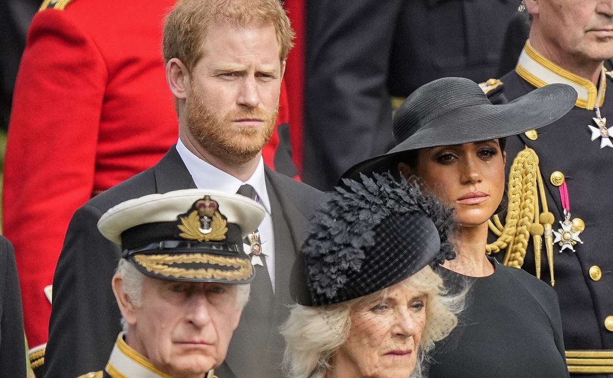 ¿Lágrimas reales? Critican a Meghan Markle por llorar en funeral de la Reina
