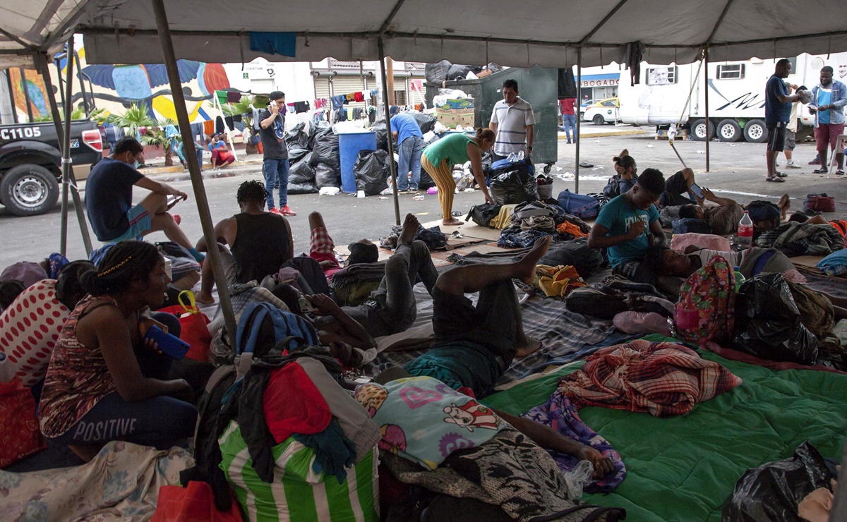 Hay 230 mil migrantes que buscan protección en México: informe