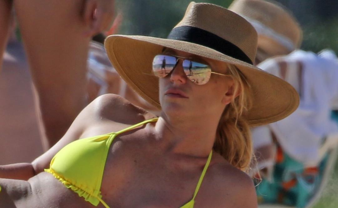 Britney Spers posa sin ropa para recordar su último viaje a México
