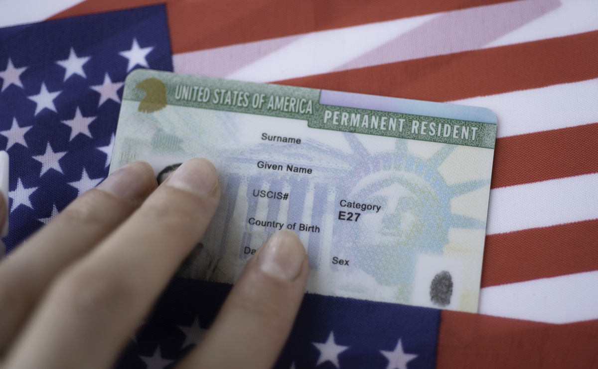 ¿Quieres la Green Card? EU relaja términos sobre "Carga Pública" para inmigrantes