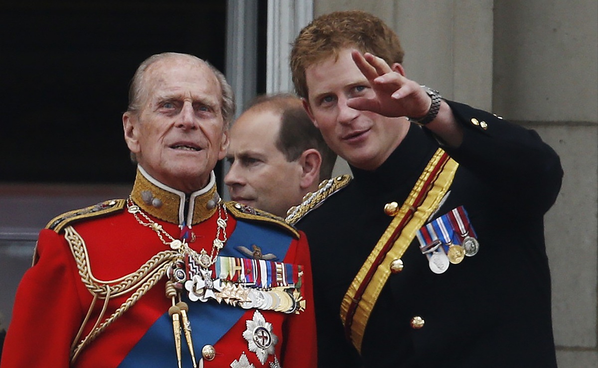 Príncipe Harry llega a R.Unido para funeral de su abuelo