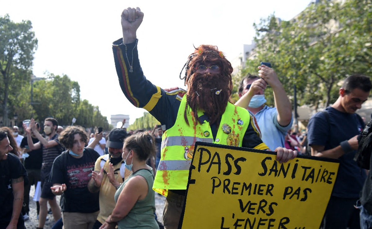 Francia: Participarán 160 mil en protestas del sábado contra pase sanitario