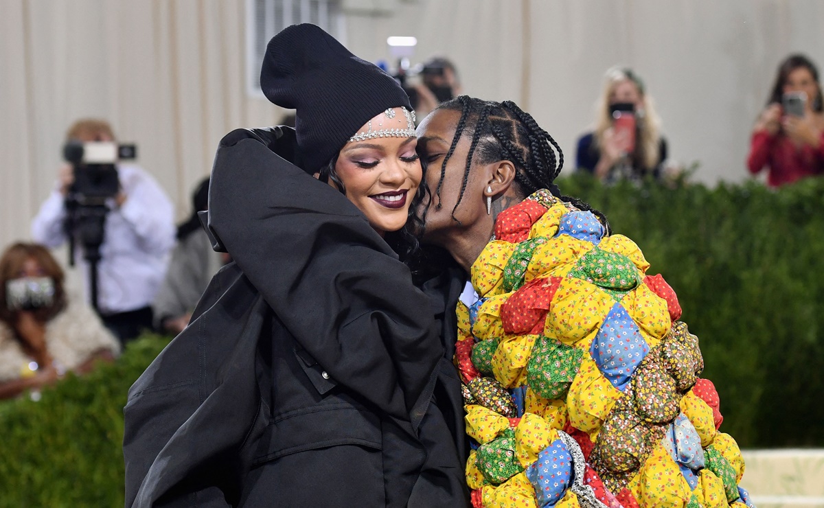 Rihanna y A$AP Rocky le dan la bienvenida a su primer bebé; es un niño