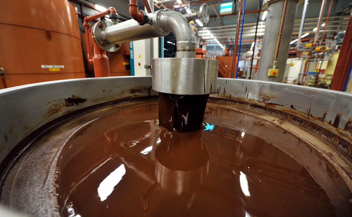 Hallan salmonela en la mayor fábrica belga de Barry Callebaut, gigante del chocolate