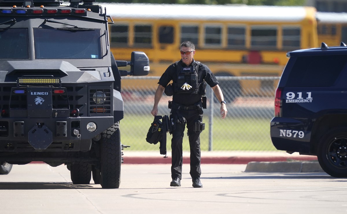 Suman 4 heridos tras tiroteo en secundaria de Texas