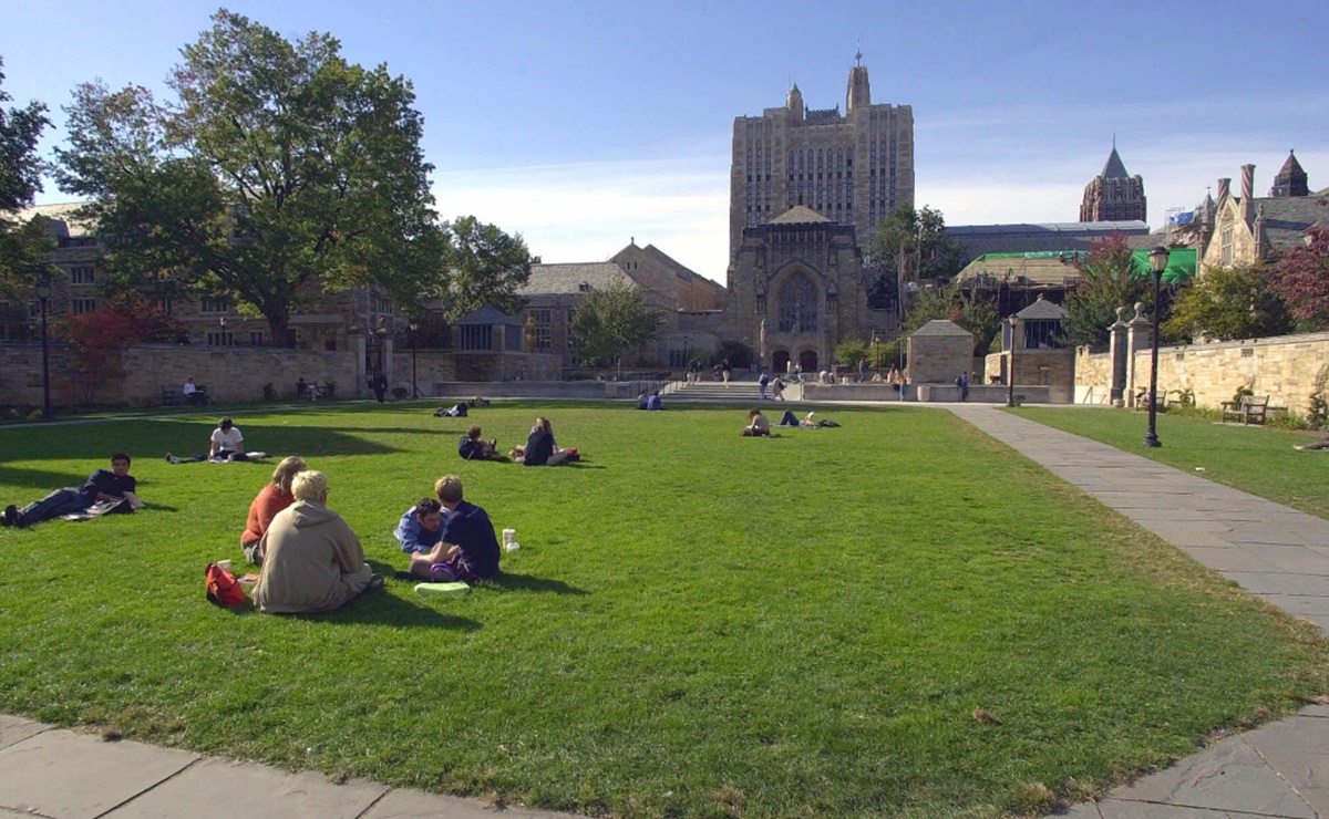 Yale y Princeton  se suman a demanda contra decisión de visas de estudiantes
