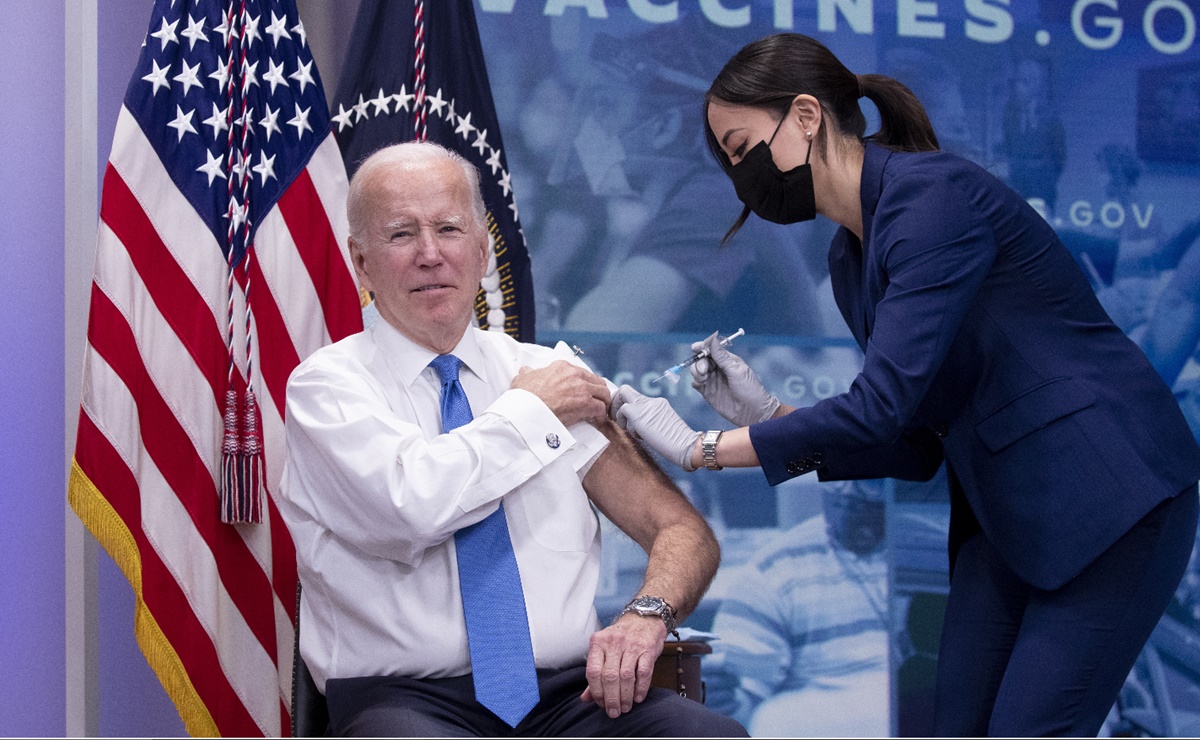 Biden recibe una nueva dosis de refuerzo contra la Covid-19
