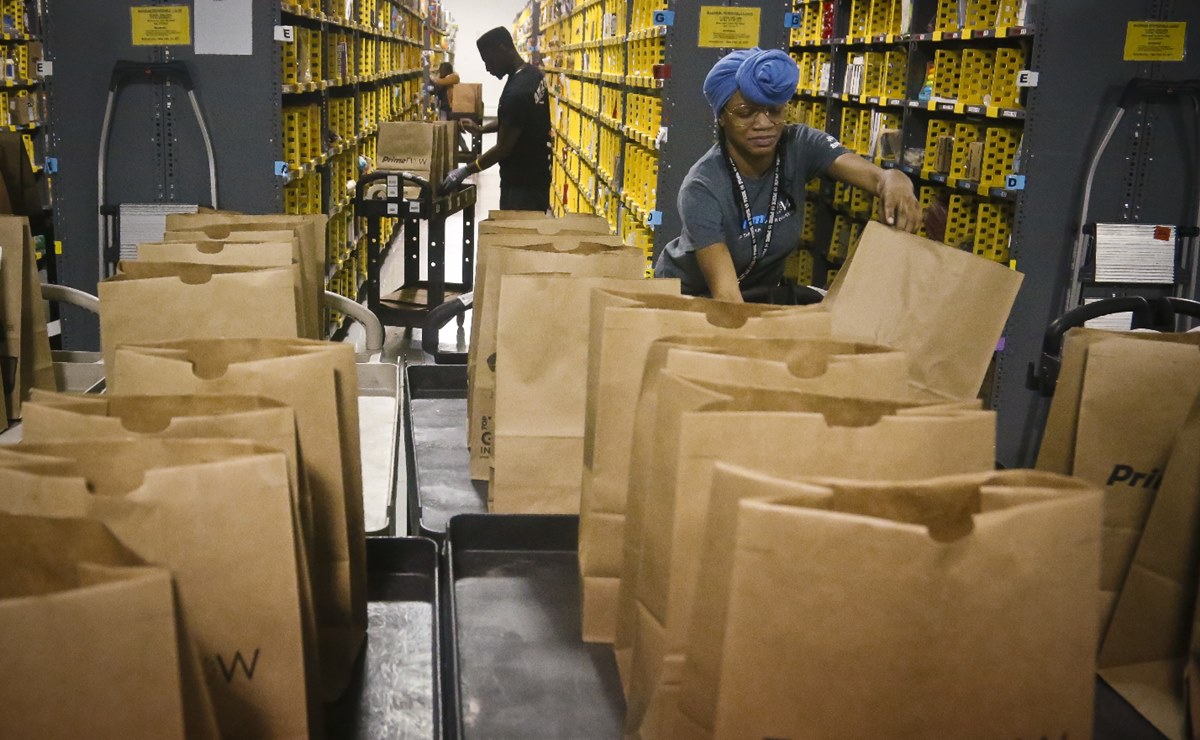 Amazon dice estar preparada para festividades pese a la crisis de suministros