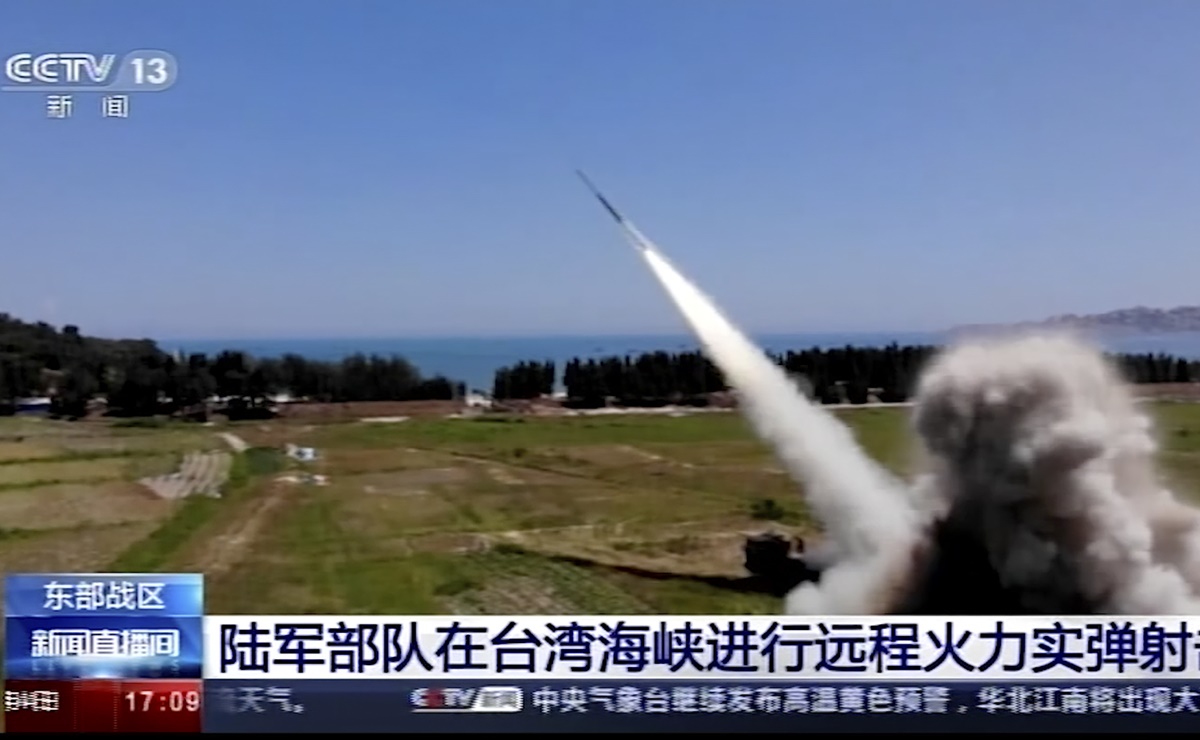 Jap&oacute;n dice que 4 misiles chinos cayeron en su zona econ&oacute;mica exclusiva