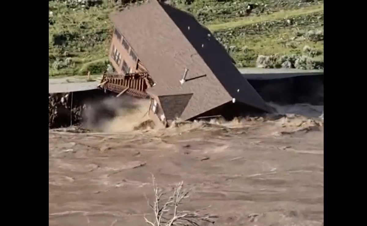Inundaciones hist&oacute;ricas en Parque de Yellowstone arrasan con caba&ntilde;as y carreteras