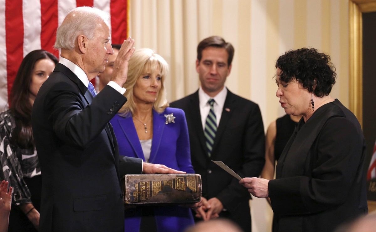 Joe Biden toma de posesi&oacute;n