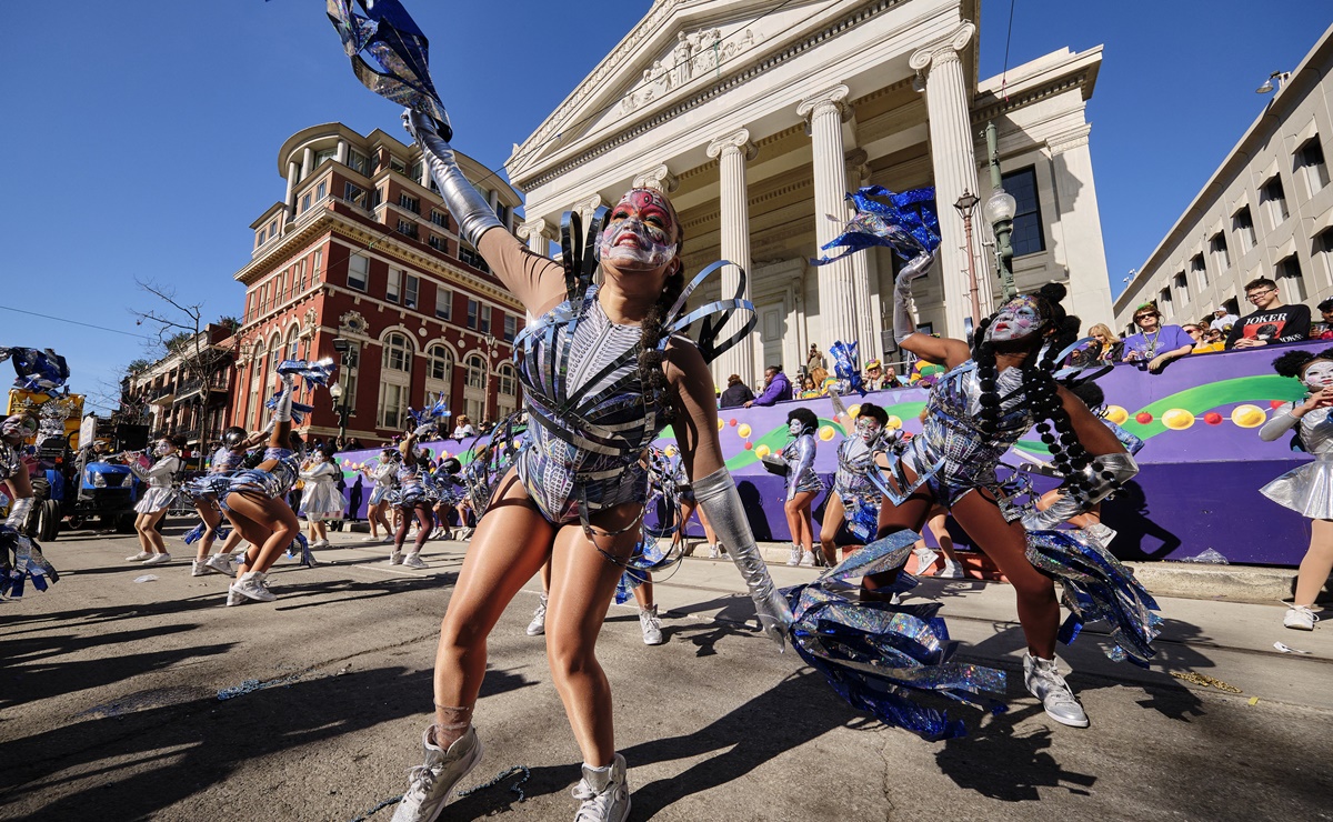Inicia la temporada de carnavales en Nueva Oleans con el Mardi Gras 2022