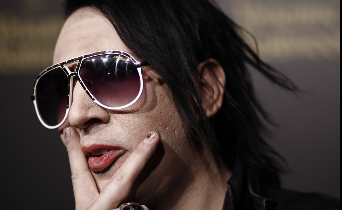 Emiten orden de arresto contra Marilyn Manson por agresi&oacute;n
