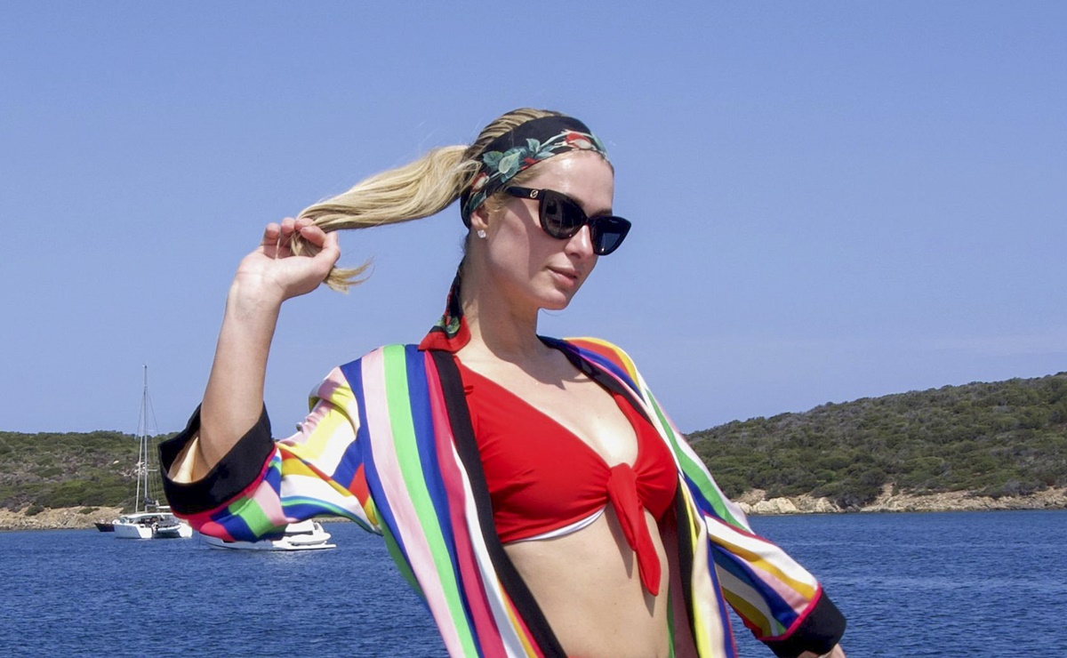 Paris Hilton luce 'bikini body' a los 40 a&ntilde;os en lujoso yate por Italia