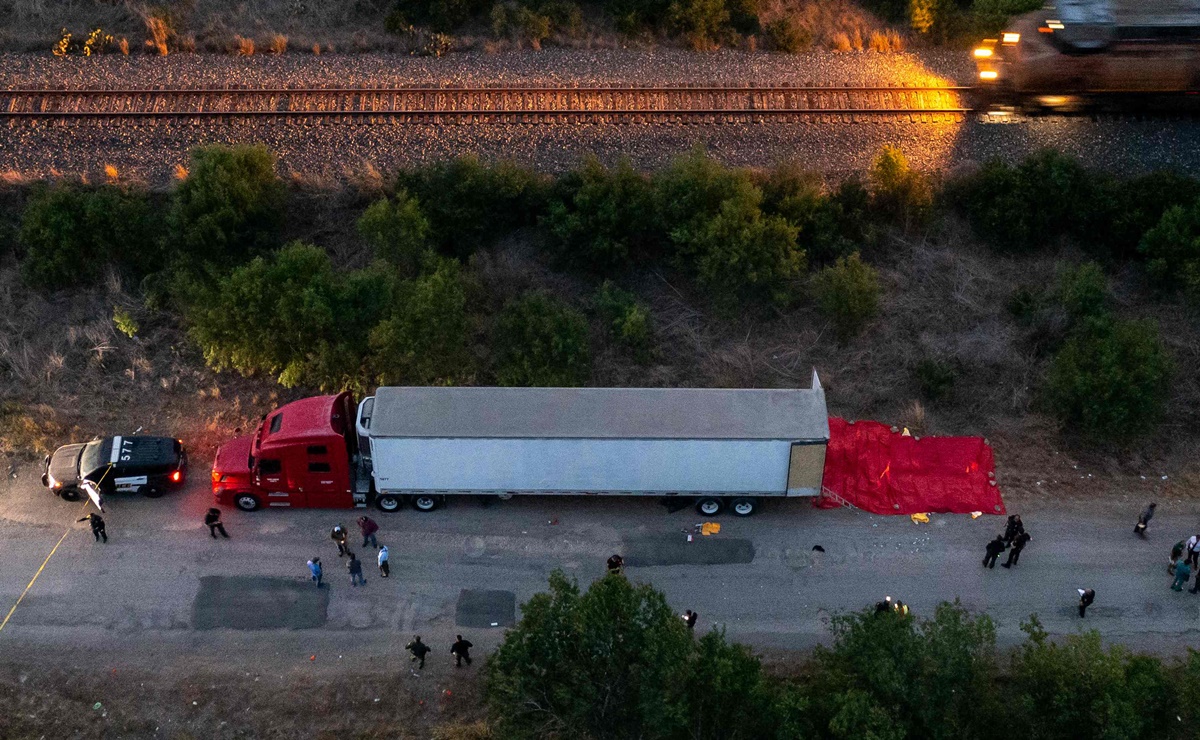 Mueren 50 migrantes asfixiados en San Antonio, Texas; 22 de ellos mexicanos  