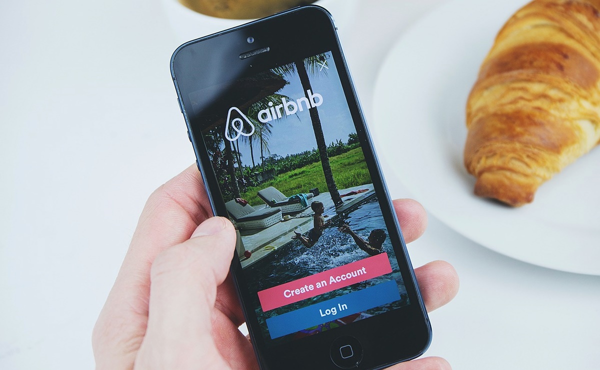 Airbnb termina con pol&iacute;tica de reembolsos para hu&eacute;spedes con Covid-19