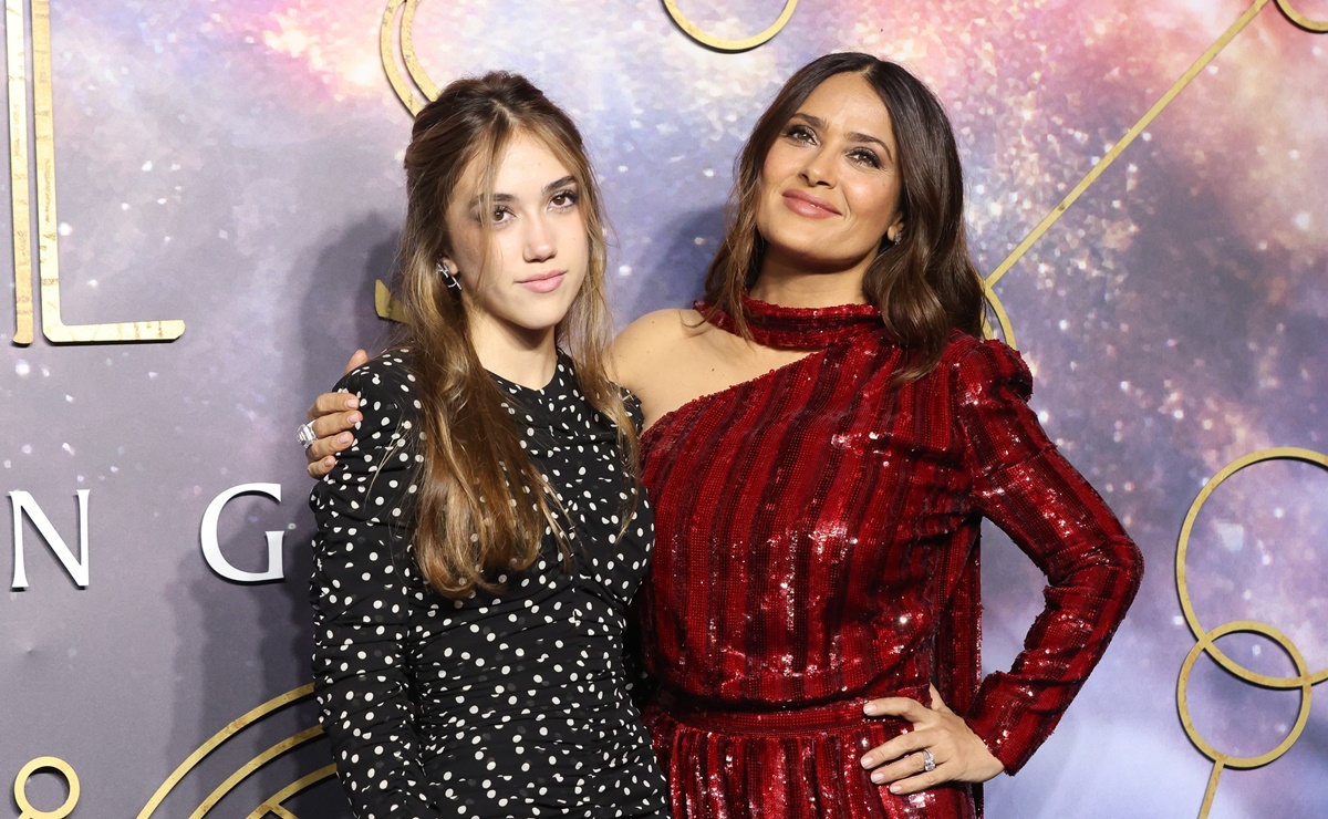 Salma Hayek y su hija Valentina lucen vestidos de impacto en Londres
