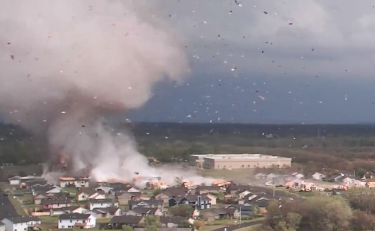 Videos. Poderoso tornado de 21 minutos destruy&oacute; m&aacute;s de mil casas en sur de Kansas