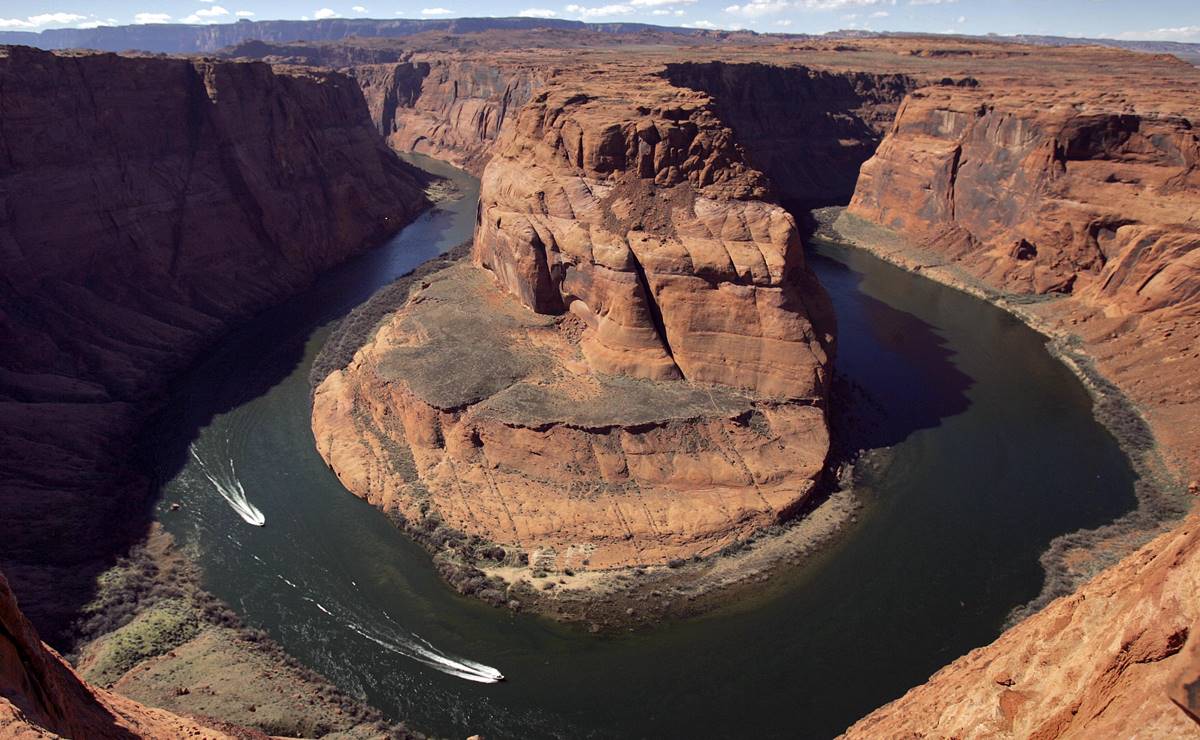 Turista muere al caer de mirador en parque Glen Canyon, en Arizona
