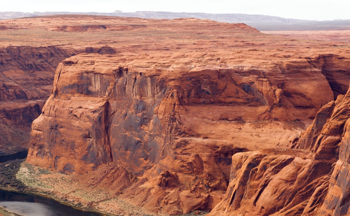 Turista cae 30 metros por tomar fotos en mirador de Arizona