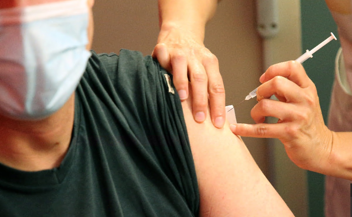 Estados Unidos avala tercera dosis de vacuna para inmunodeprimidos