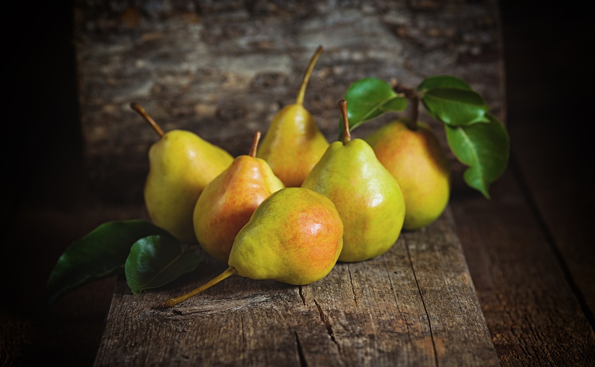 Cinco razones por las que la pera es una poderosa fruta que debes disfrutar en oto&ntilde;o