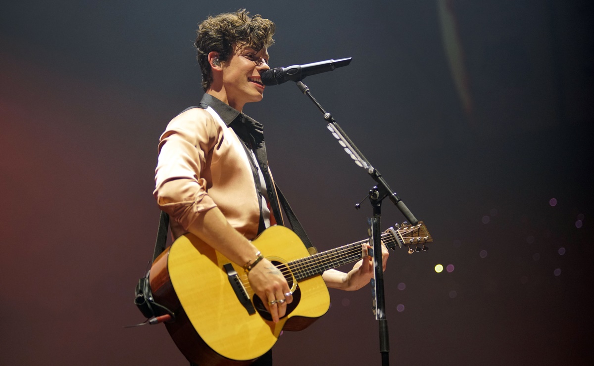Shawn Mendes cancels tour to focus on mental health