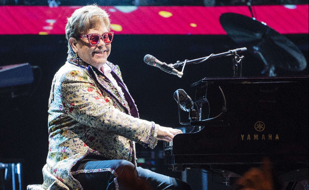 Elton John da positivo a Covid-19; suspende conciertos en Estados Unidos